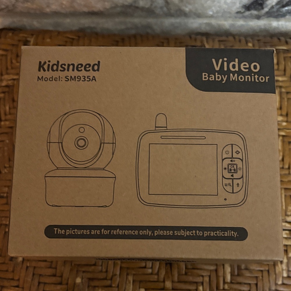 Kidsneed SM935a video baby monitor